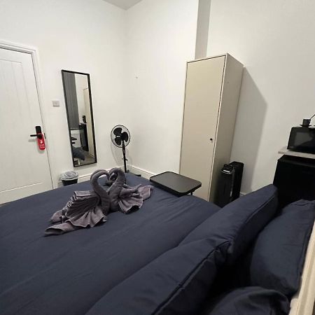 Room In Central London Zone 1 ภายนอก รูปภาพ